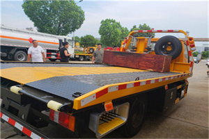 颍泉区附近拖车电话号码服务