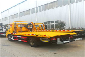 颍泉区附近拖车救援搭电